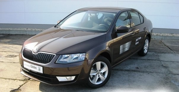 Skoda Octavia 2013  Topaz Brown () -  