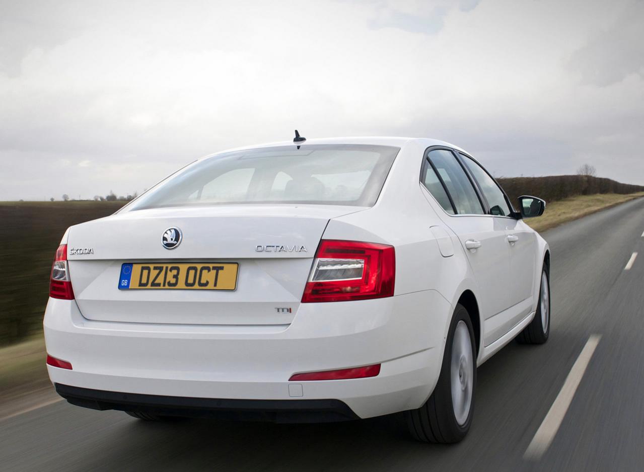 2013 skoda octavia white -   -    